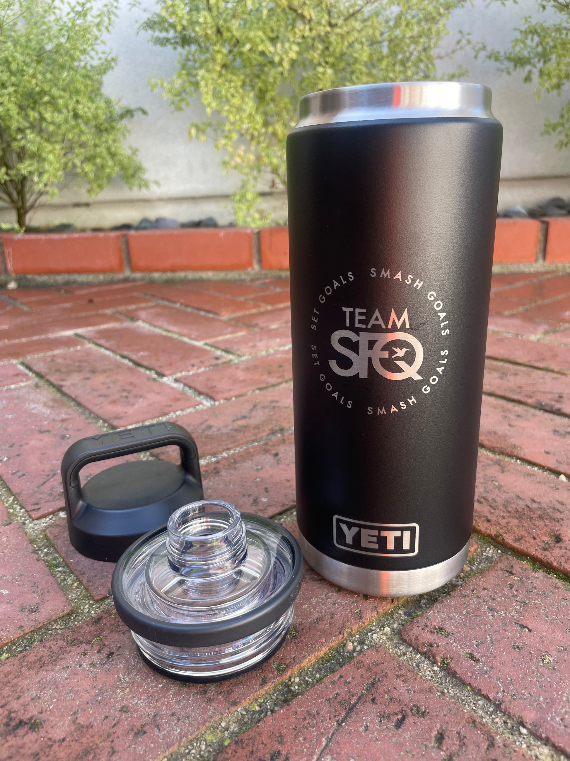 Yeti Rambler 26 oz Bottle with Chug Cap - Stainless Steel
